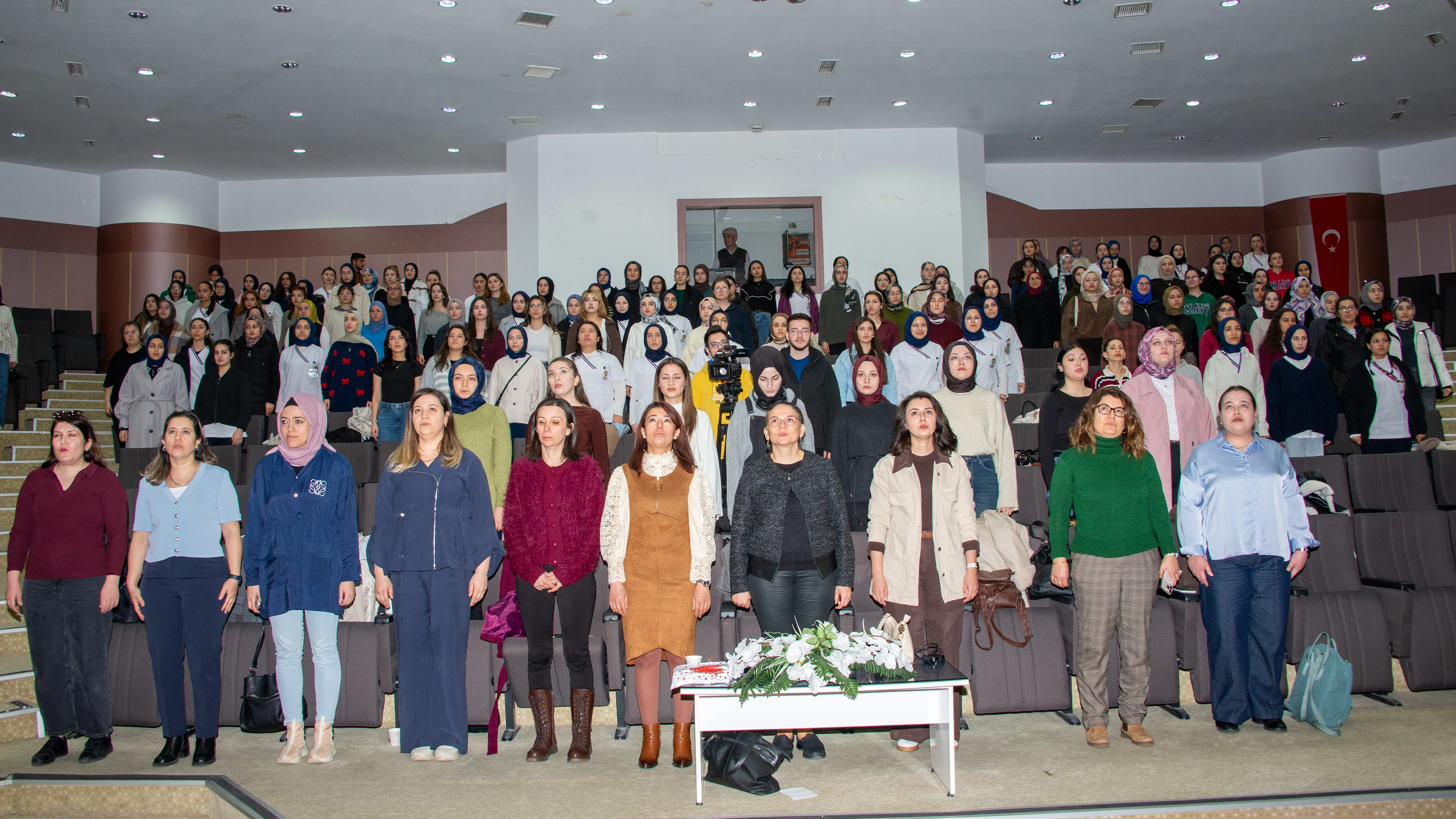 Selçuk Üniversitesinde “Kahkahanın Etkileri” anlatıldı